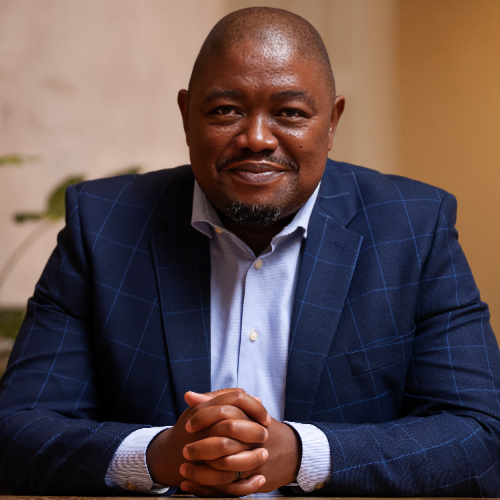 Siphiwe Moyo, Speaker | Facilitator | Author | Organisational Behaviour Specialist